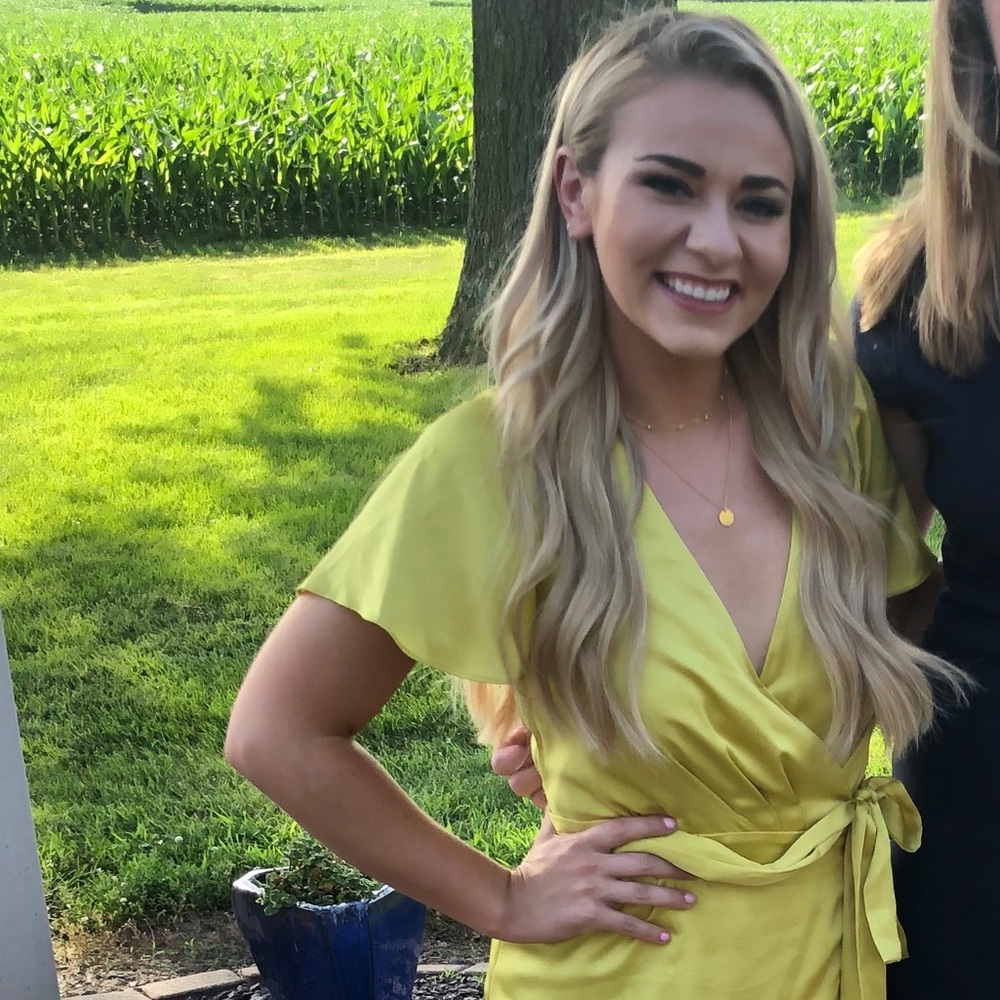 Meet your Posher, Natalie